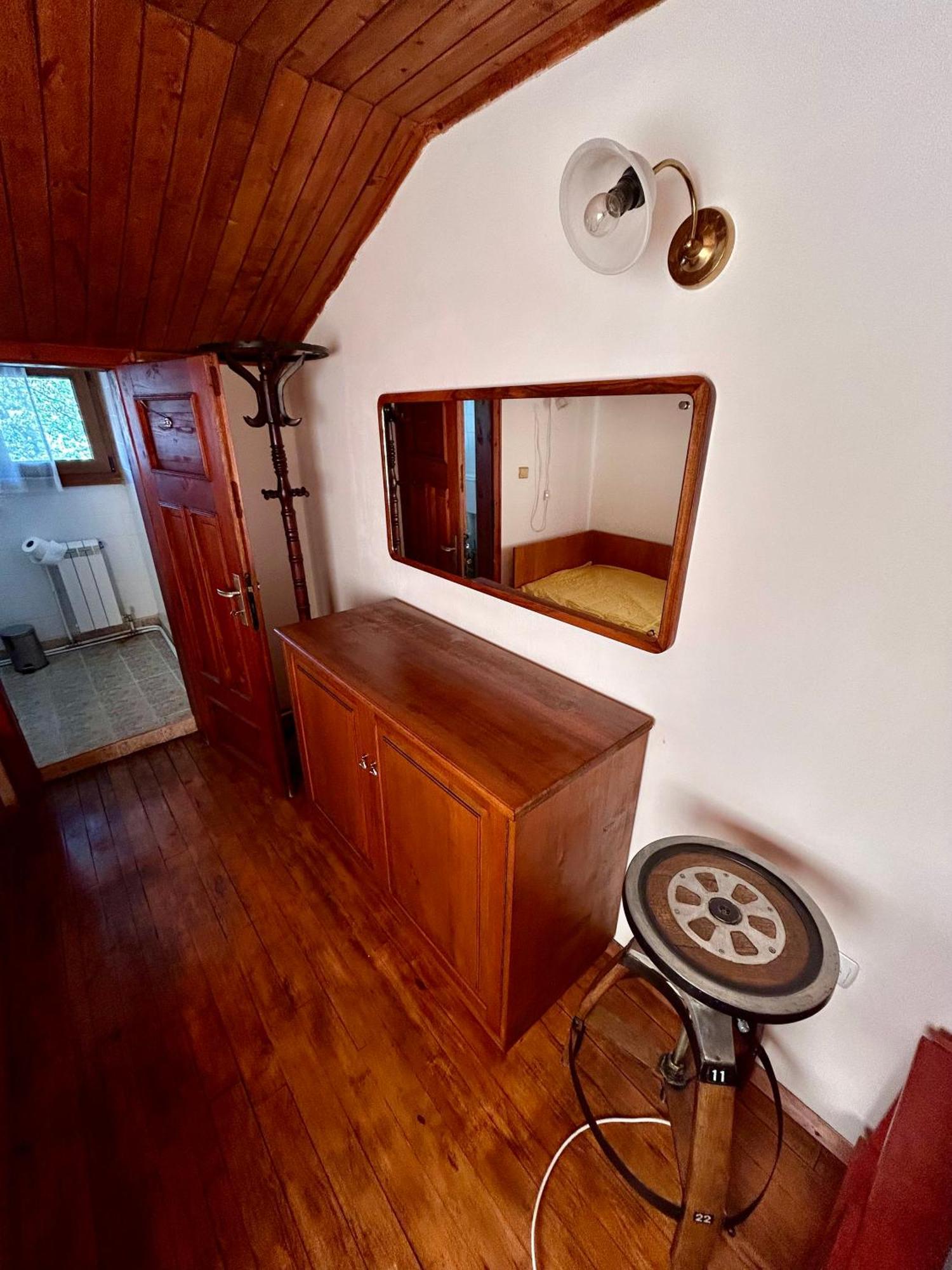 Luylyana Guesthouse Ribarica Bagian luar foto